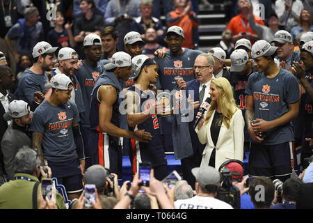 17 mars, 2019 ; Auburn Tigers célèbre lors d'un match de championnat de sec entre le Maine bénévoles vs Auburn Tigers chez Bridgestone Arena de Nashville, TN (Obligatoire Crédit Photo : Steve Roberts/Cal Sport Media) Banque D'Images