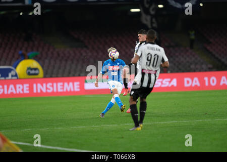 Naples, Campanie, Italie. 17Th Mar 2019. Stade San Paolo, Serie A match de football la Serie A entre les SSC Napoli FC Udinese.Dans l'image finale .SSC Napoli 4 résultats : 2 FC Udinese. Crédit : Fabio Sasso/ZUMA/Alamy Fil Live News Banque D'Images