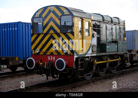 Train de marchandises, port de Felixstowe, Suffolk, UK. Banque D'Images