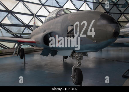 Lockheed C-33A-1LO avion à afficher dans le musée de l'aéronautique serbe à Belgrade Banque D'Images