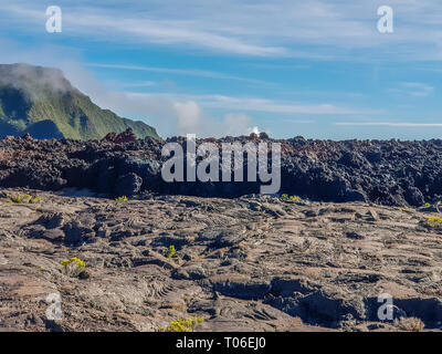 Dans la vallée de lave de volcan piton de la fournaise sur la reunion Banque D'Images