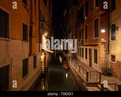 Demande tour Venise est un spectacle à voir. Cette belle ville est facile à photographier. Banque D'Images