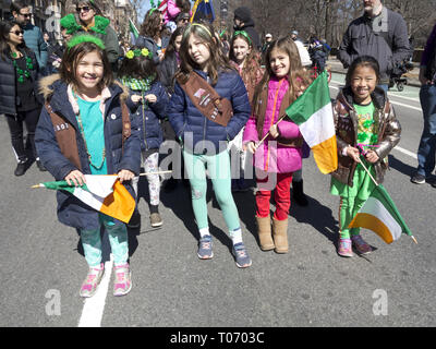 St.Patrick's Day Parade dans le quartier de Park Slope, le Brooklyn, NY, 2019. Banque D'Images