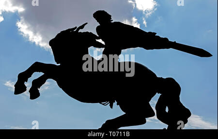 YEREVAN,ARMÉNIE- septembre29,2017:Le Monument arménien héros principal du célèbre 'Tsrer assna epos' - David de Sassoun in yerevan,l'Arménie. Y.sculpteur Koch Banque D'Images