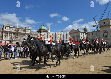 Relève de la garde, Horse Guards Parade, Londres, Angleterre, Grossbritannien Banque D'Images