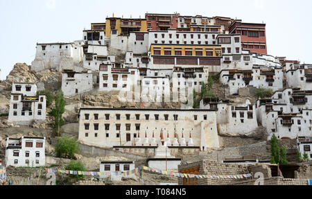 Le Ladakh, Inde - Juillet 19, 2015. Vue sur le Monastère de Thiksey au Ladakh, au nord de l'Inde. Thiksey est remarqué pour sa ressemblance avec le Palais du Potala à Lhassa, Banque D'Images