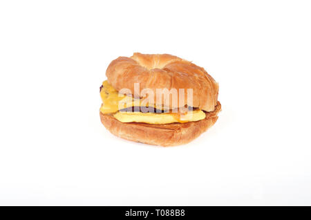 Burger King saucisse, œuf et fromage CROISSAN'WICH ou croissant, sur fond blanc Banque D'Images
