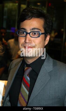 SEAN LENNON PARTICIPE À ROBIN WILLIAMS EN DIRECT SUR BROADWAY AT THE THÉÂTRE DE BROADWAY À NEW YORK CITY 07/14/02 Photo de John Barrett/PHOTOlink Banque D'Images