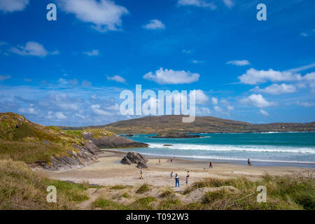 Caherdaniel, plage de Derrynane et Abbey Island à l'Anneau du Kerry, Irlande Banque D'Images