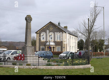 War Memorial et loge maçonnique, Pontyclun nombre 3801 Banque D'Images