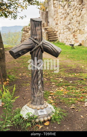 Croix de Saint Nino de la vigne, monastère de Gelati, Géorgie Banque D'Images