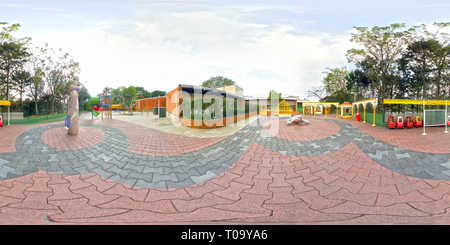 Vue panoramique à 360° de Colégio Miguel de Cervantes Parque Infantil n 03