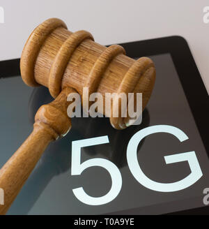 Mainz, Germany, March 19 2019: Symbolic picture for start of the 5G frequency auction.             Credit: Juergen Schwarz/Alamy Live News Banque D'Images