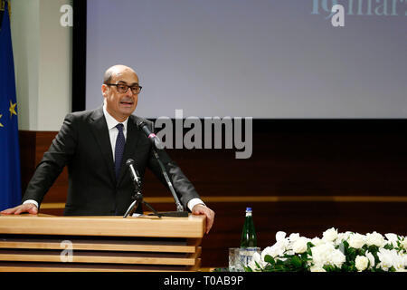 Foto Cecilia Fabiano - LaPresse 19-03-2019 Roma ( Italia Cronaca : anniversario 150 anni ospedale pediatrico Bambin Ges&# xf9 ; Nella foto : Nicola Zingaretti Photo Cecilia Fabiano - LaPresse 19 mars 2019 Rome ( Italie ) News : 150 anniversaire de la fondation de l'hospitalBambino pédiatrique Ges&# xf9 ; dans le pic:Nicola Zingaretti Banque D'Images