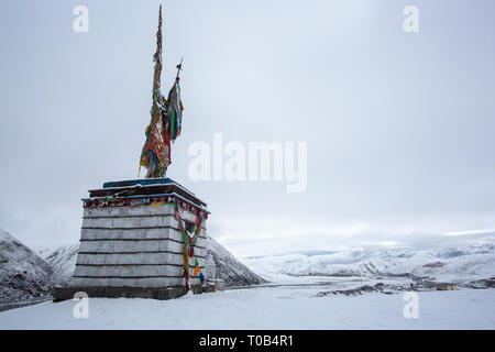 Tagong Temple sur la prairie Tagong dans la préfecture de Ganzi, dans la province du Sichuan Banque D'Images