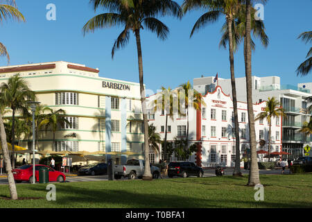 Le Barbizon et le Beach Park Hôtel sur Ocean Drive à Miami Beach, Floride, USA Banque D'Images