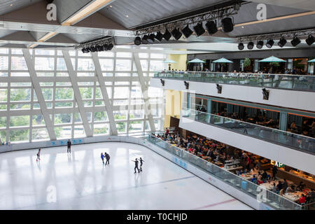 Patinoire Glacier dans le Festival à pied, Kowloon Tong, Kowloon, Hong Kong Banque D'Images