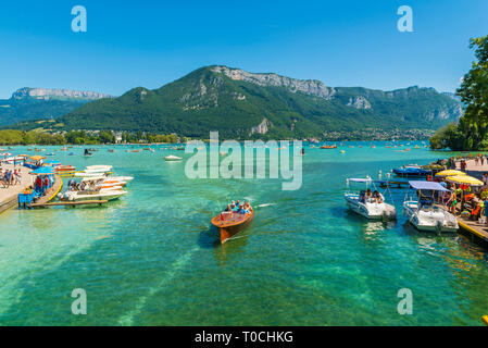 Annecy (sud-est de la France) : vue sur le lac d'Annecy Banque D'Images