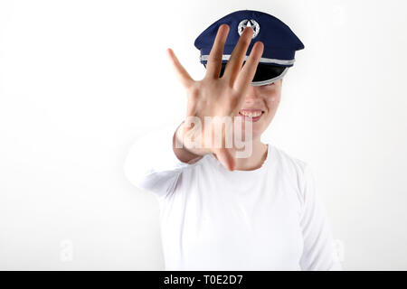 Teenage portant des costumes de carnaval de la police Banque D'Images