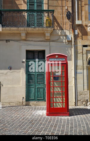 La cabine téléphonique rouge sur Malte Banque D'Images