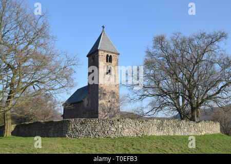 Église catholique romaine Saint-Étienne (XIIIe siècle) Nagyborzsony, comté de Pest, Hongrie, Magyarország, Europe, Szent Istvan romai katolikus templom Banque D'Images