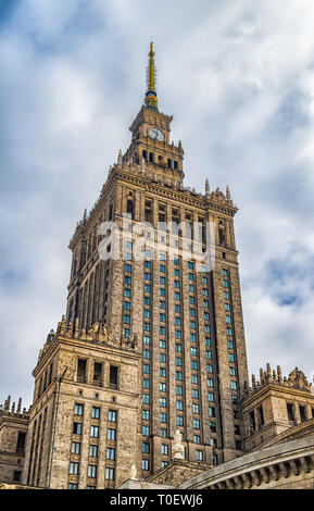 Tour du palais. Le Palais de la Culture et de la science à Varsovie Pologne a été donné par Staline en 1955. Pologne Varsovie. 18 février, 2019. Banque D'Images