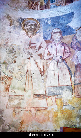 Photos et images de Nikortsminda ( Nicortsminda ) St Nicholas cathédrale orthodoxe géorgien de l'intérieur, riche de fresques du 16ème siècle, Nikortsminda, Racha r Banque D'Images