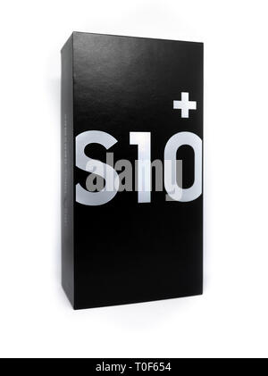 Samsung Galaxy S10 + fort isolé sur fond blanc Banque D'Images