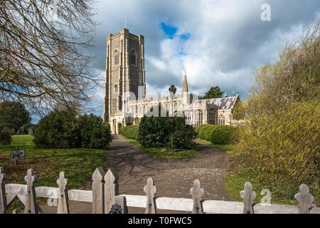 Saint Pierre et Saint Paul, l'église paroissiale du village, Lavenham Suffolk, Angleterre, Royaume-Uni. Banque D'Images