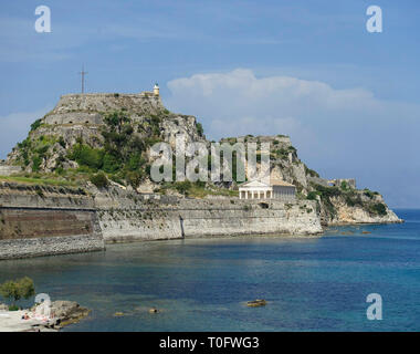 Agios Georgios sur l'ancienne forteresse, la ville de Corfou, à Corcyre, Corfou, îles Ioniennes, Grèce, Europe Banque D'Images