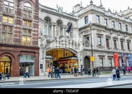 Londres, Royaume-Uni, 30 Octobre 2012 : Burlington Arcade Banque D'Images