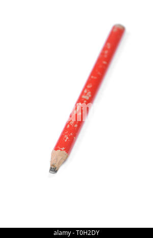 Ancien employé de crayon rouge grignota carpenter isolated on white Banque D'Images