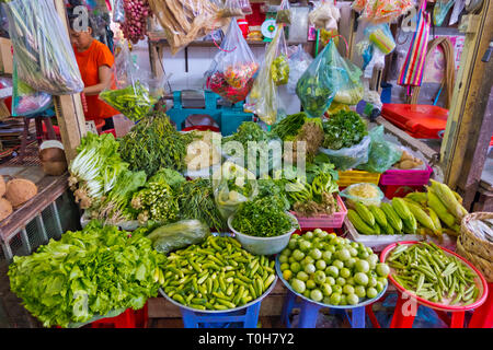 Stand de fruits et légumes, marché Russe, Phnom Penh, Cambodge, Asie Banque D'Images