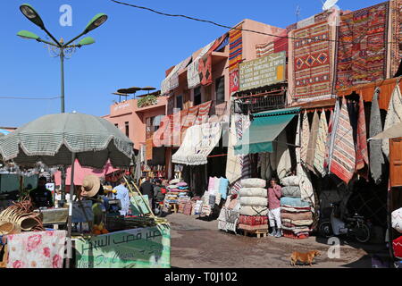 Souk Zrabia (marché de tapis), Rahba Kdima, Medina, Marrakech, Marrakesh-Safi région, le Maroc, l'Afrique du Nord Banque D'Images