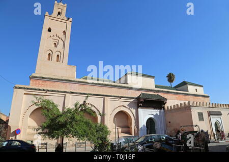 La mosquée Bab Doukkala, Rue Lalla Fatima Zahra, Medina, Marrakech, Marrakesh-Safi région, le Maroc, l'Afrique du Nord Banque D'Images