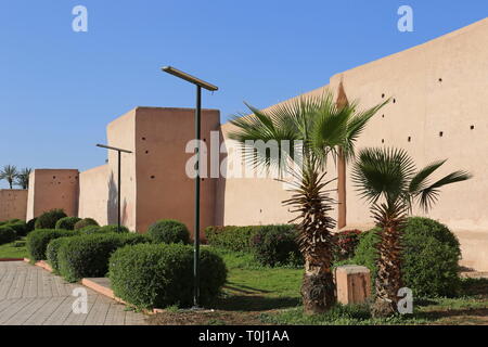 Les murs en pisé de la ville, au nord de Bab er Raha, Avenue Ahmed, Ouaqalla Marrakesh-Safi Medina, Marrakech, Maroc, région, l'Afrique du Nord Banque D'Images