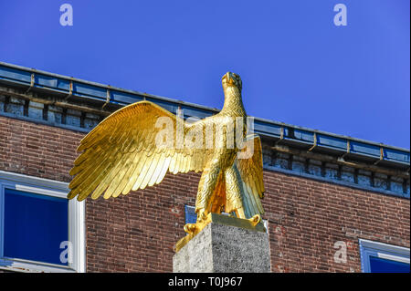 Golden Eagle, Maison du sport Allemand, allemand sports forum, site olympique, Westend, Charlottenburg, Berlin, Allemagne, Goldener Adler, Haus des Deut Banque D'Images