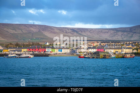 Kleiner aber bunter Ort Portmagee suis Skellig Ring, Co Kerry Banque D'Images