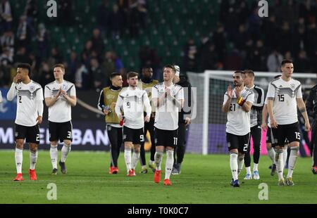 Wolfsburg, Allemagne. Mar 20, 2019., football, football firo 20.03.2019 nderspiel € LÃ, match amical, match amical saison 2019/2020, Nati, équipe nationale Allemande Allemagne, GER - Serbie SRB 1 : 1 GER Marco Reus, jubilation, jubilation finale, claps, invite, plus de 5 fÃf 5 joueurs, GER A ° lkay ndoAŸan GÃ'Ilkay Guendogan, GER, Niklas SÃ le, Suele, GER Timo Werner, GER Thilo Kehrer, GER Marcel Halstenberg dans le monde entier, l'utilisation | Credit : dpa/Alamy Live News Banque D'Images