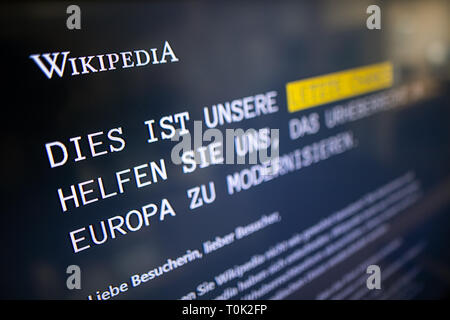 Stuttgart, Allemagne. Mar 21, 2019. ILLUSTRATION - Sur la page web de la version allemande de l'encyclopédie en ligne Wikipedia est une référence, pourquoi c'est hors ligne sur 21. Mars. Le Wikipedia auteurs craignent beaucoup de restrictions en raison de la réforme du droit d'auteur de l'UE prévue. (Zu dpa "protester contre la réforme du droit d'auteur : L'UNION EUROPÉENNE Wikipedia un jour hors ligne) Crédit : Sebastian Gollnow/dpa/Alamy Live News Banque D'Images