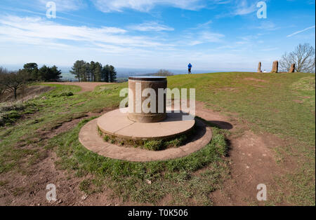 Le Toposcope au sommet de la dans le Worcestershire Clent Hills, au Royaume-Uni. Banque D'Images