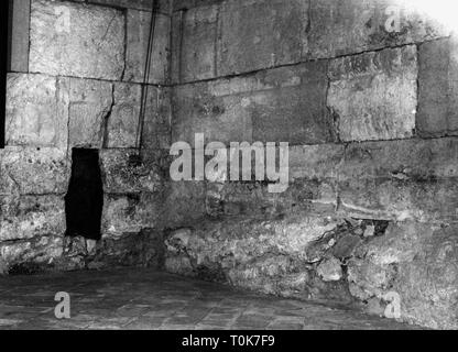 Géographie / billet, Israël, Nazareth, l'église du Saint-Sépulcre, vue de l'intérieur, le Crusader beffroi, 1962, Additional-Rights Clearance-Info-Not-Available- Banque D'Images