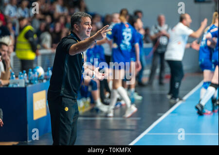 Ambros Martin head coac de Rostov Don pour demander 2minutes suspension en match contre Buducnost tour principal de la Ligue des Champions Banque D'Images