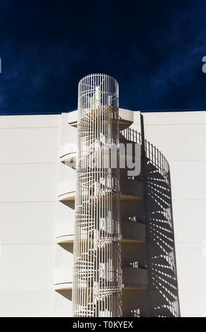 Un escalier de secours à l'extérieur de l'hotel, Tenerife, Espagne Banque D'Images