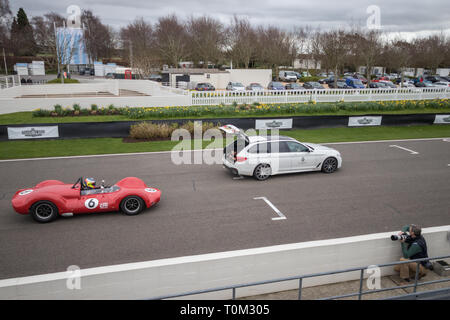 Tournage promotionnel à l'essai de jour pour la 77e réunion du membre à Goodwood Motor Circuit, Chichester, West Sussex, UK Banque D'Images