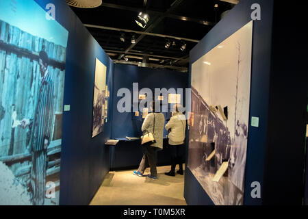 Salle d'exposition de Le Musée de la résistance à Amsterdam aux Pays-Bas 2019 Banque D'Images