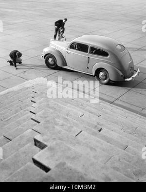 Transport / Transports, location de véhicules, véhicules, Ford Taunus G37A, vue depuis la gauche derrière, Munich, Allemagne, 1950, Additional-Rights Clearance-Info-Not-Available- Banque D'Images