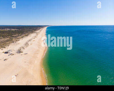 Vue aérienne de la plage de Carvalhal Comporta, Portugal Banque D'Images