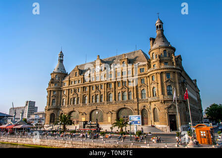 Istanbul, Turquie, 22 juin 2006 : le district de Kadikoy Istanbul. La gare de Haydarpasa Banque D'Images