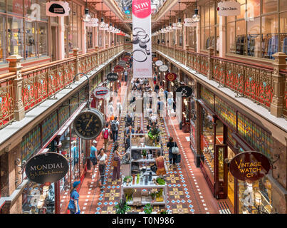 Les magasins haut de gamme dans le Strand Arcade, Central Business District, Sydney, Australie Banque D'Images